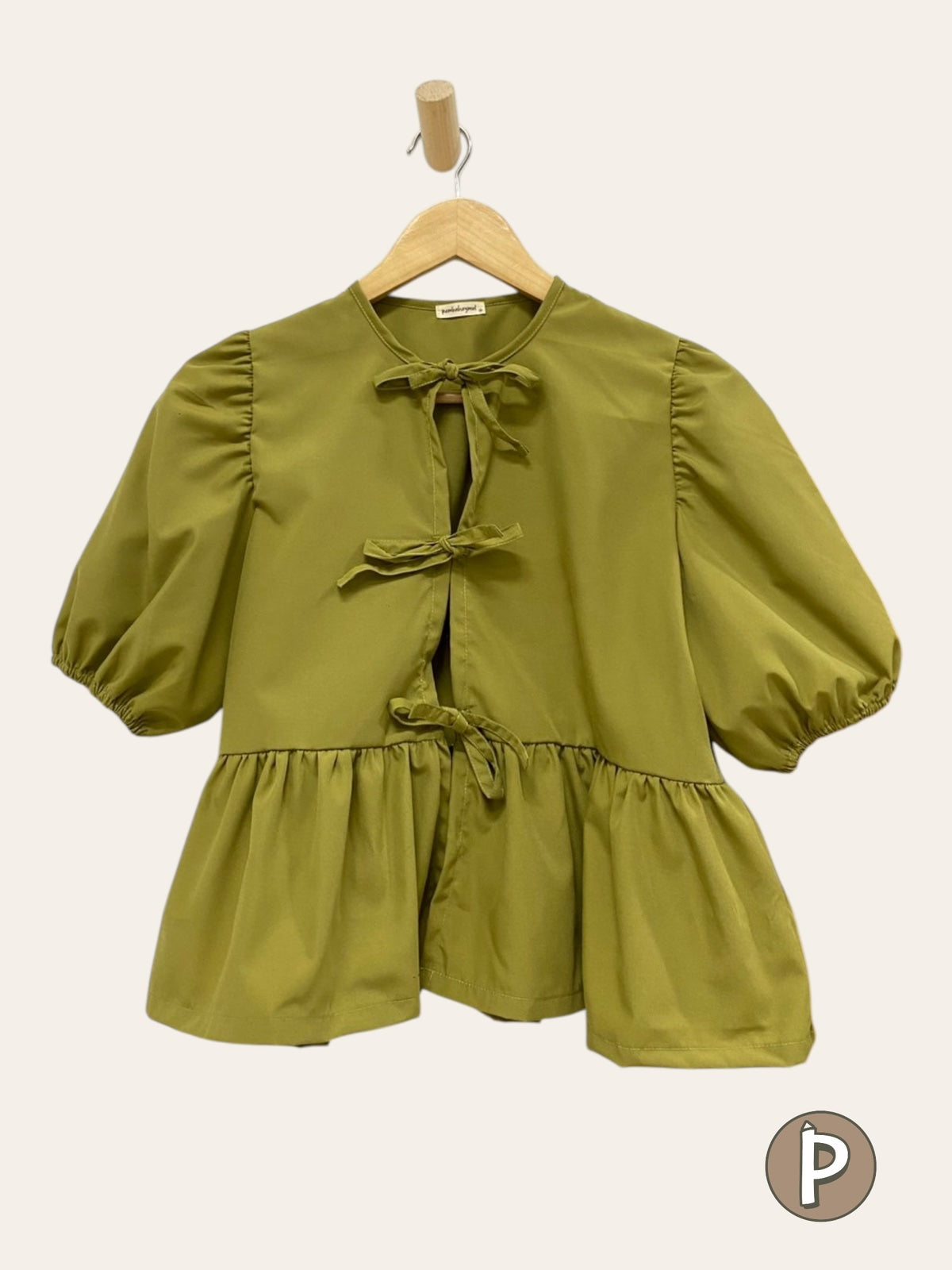 Pambahaymnl Ribbon Top