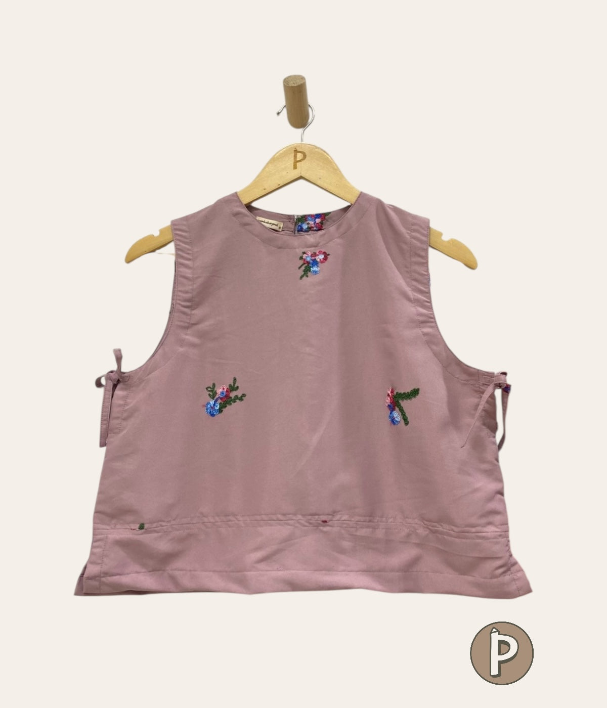 Pambahaymnl Floral Side Bow Sleeveless Poplin Top