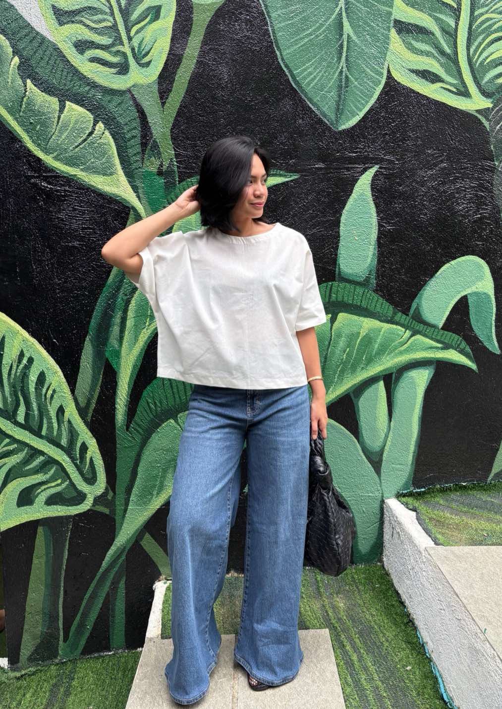 Pambahaymnl Batwing Linen Top