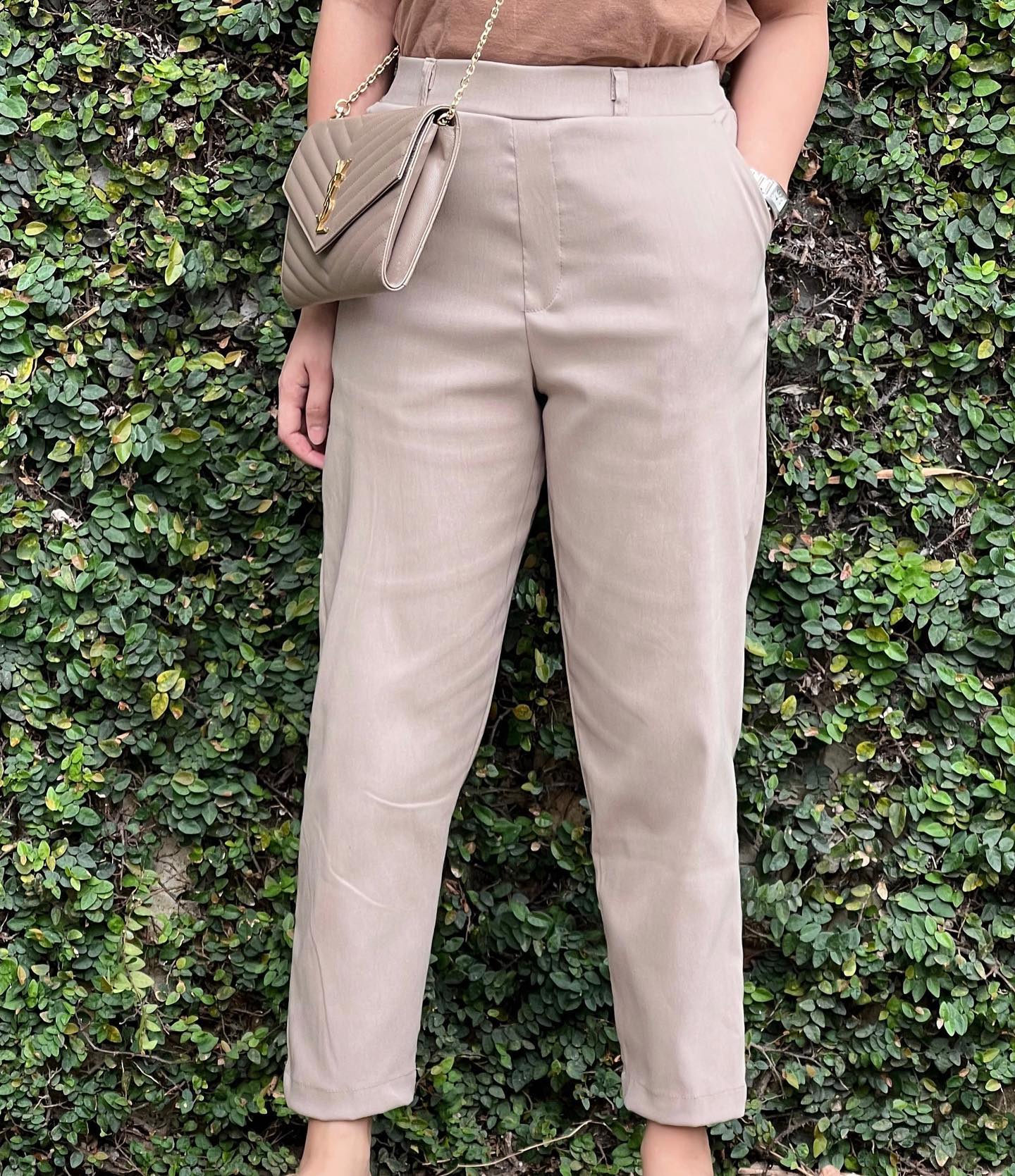 Pambahaymnl Peg Leg Tailored Pants