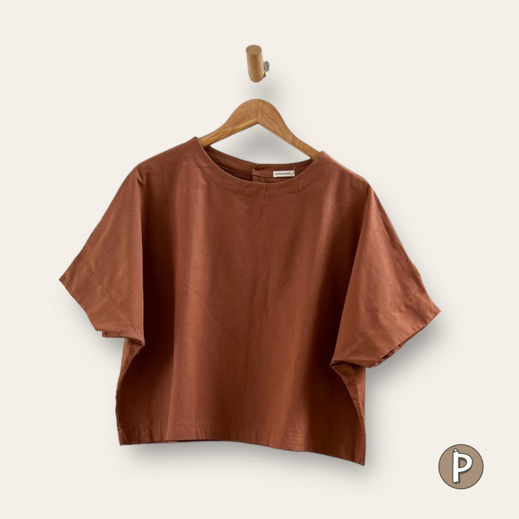 Pambahaymnl Batwing Linen Top