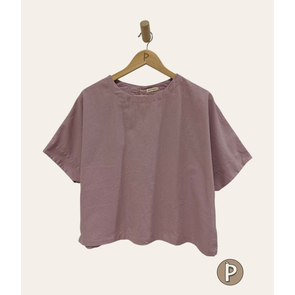 Pambahaymnl Batwing Linen Top