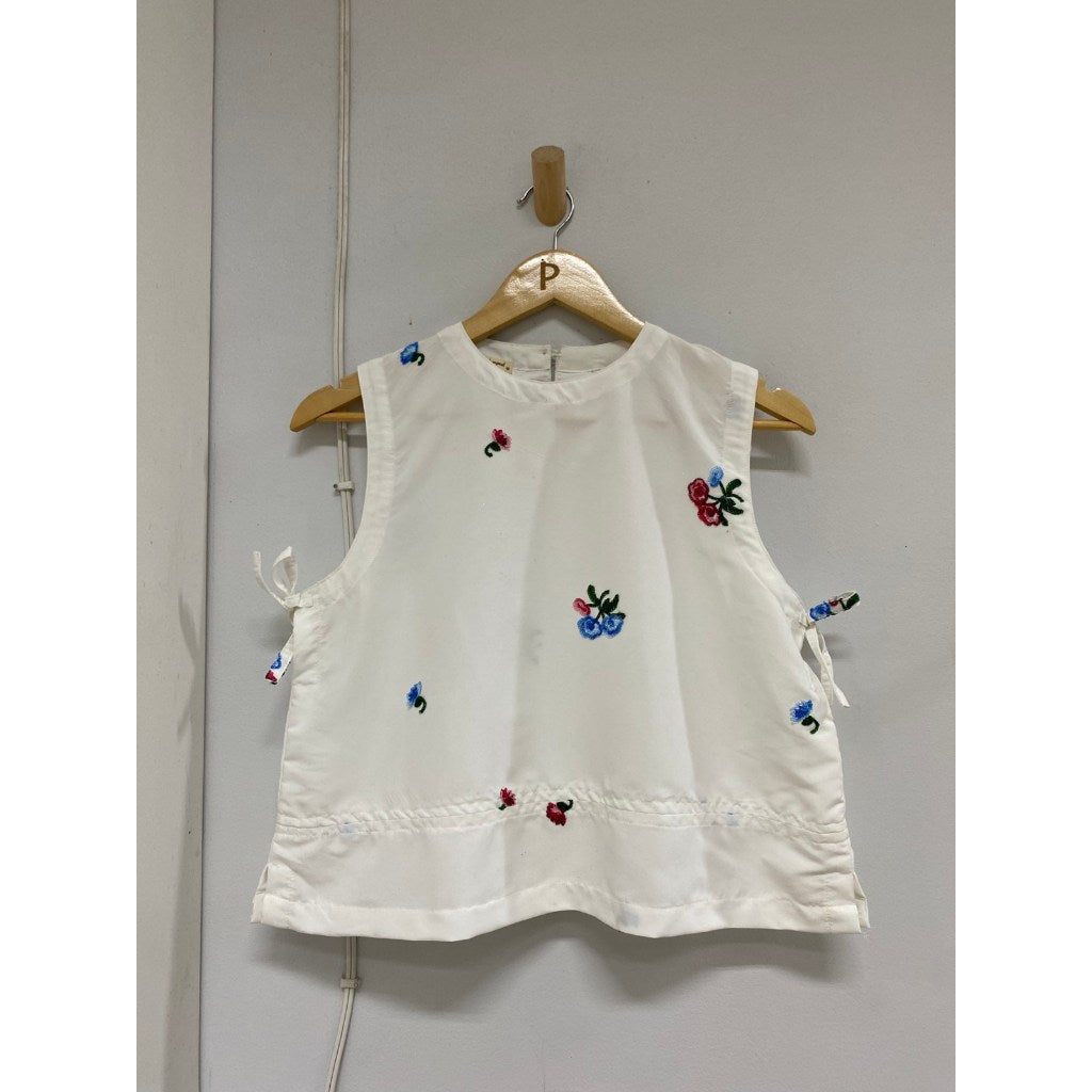 Pambahaymnl Floral Side Bow Sleeveless Poplin Top