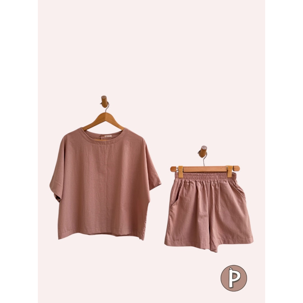 Pambahaymnl Batwing Shorts Set