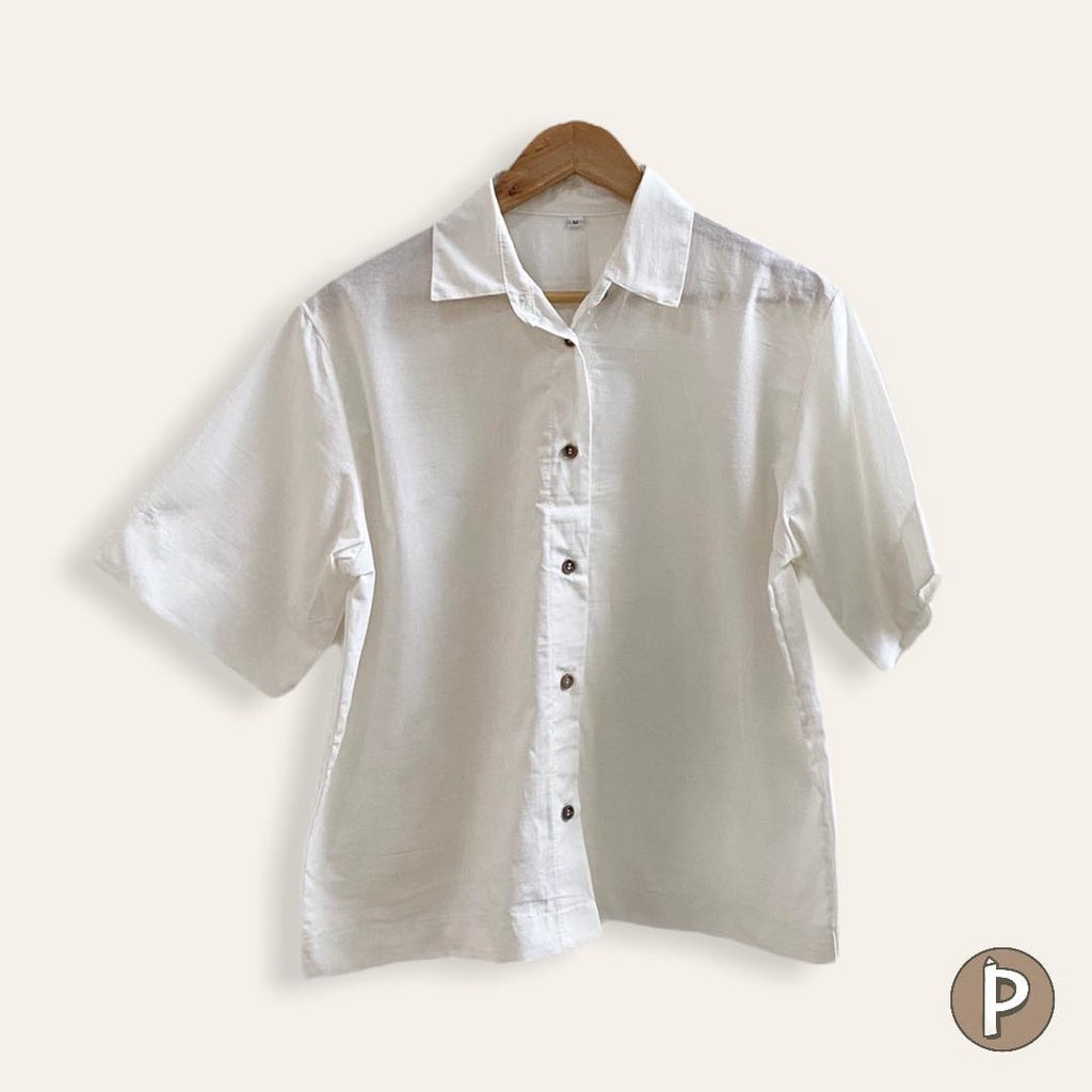 Pambahaymnl Buttoned Linen Top