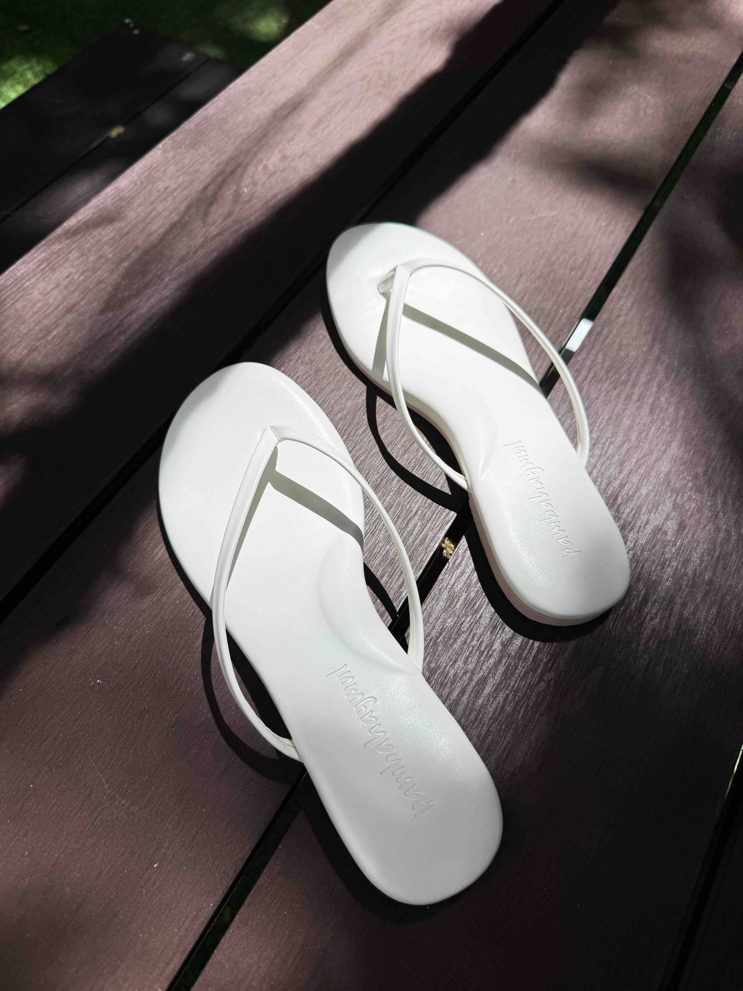 Pambahaymnl Leather Flip Flop