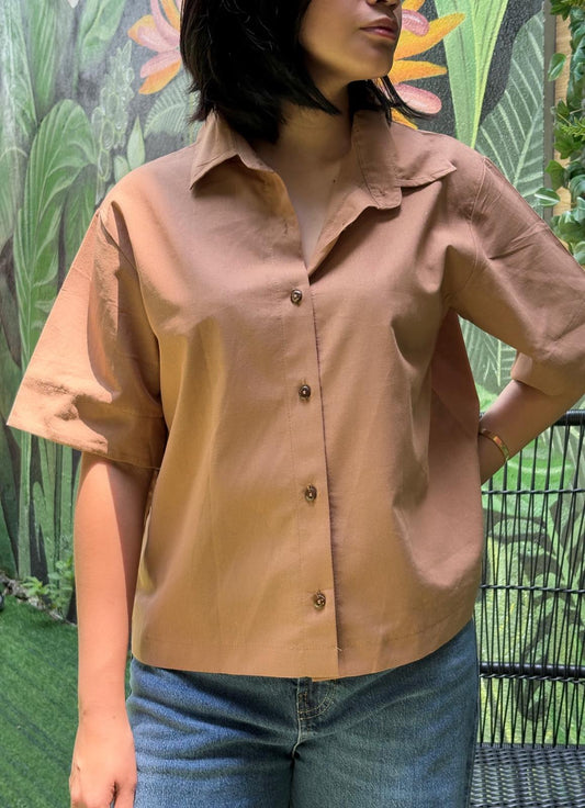 Pambahaymnl Buttoned Linen Top