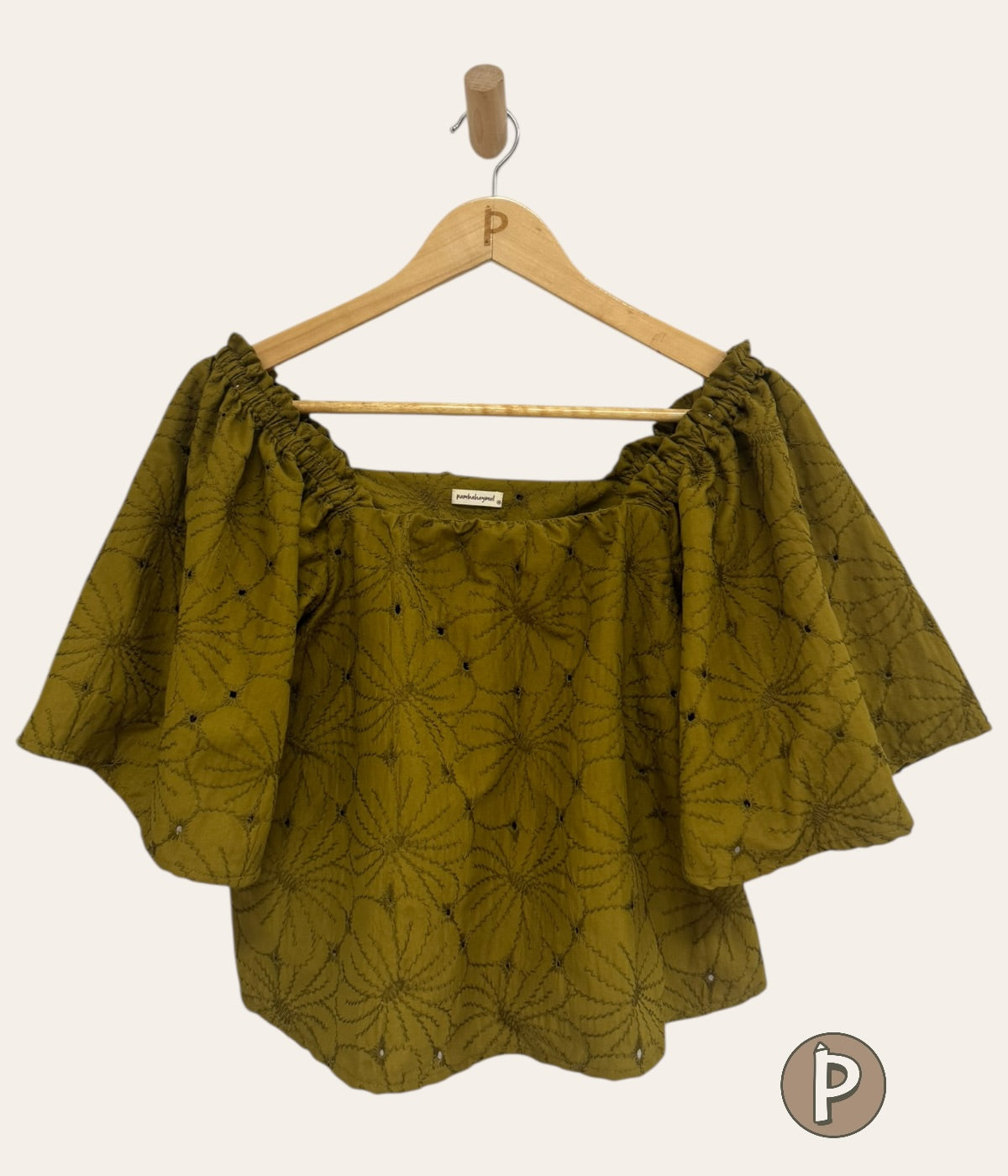 Pambahaymnl Eyelet Puff Top