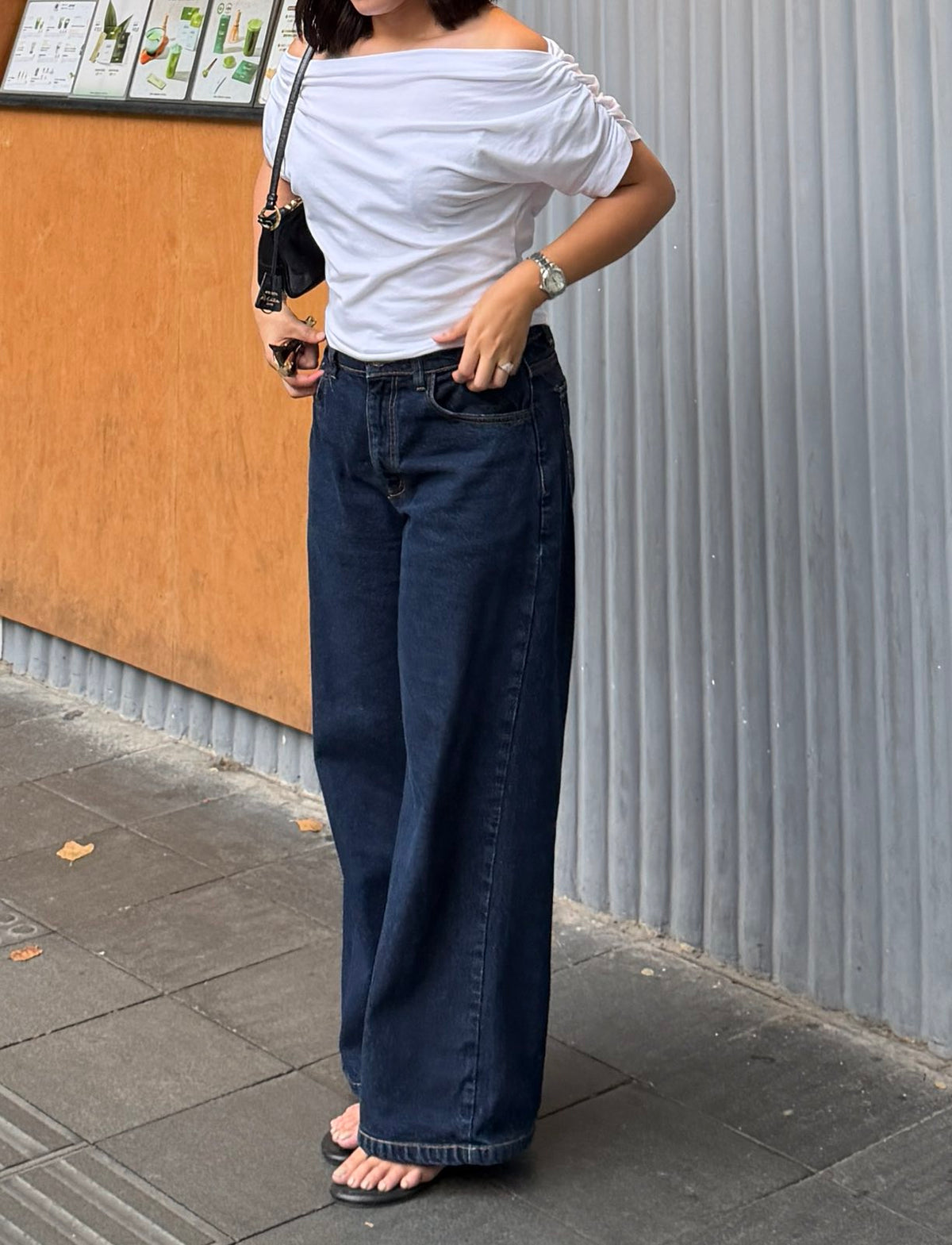 Pambahaymnl Drape Top