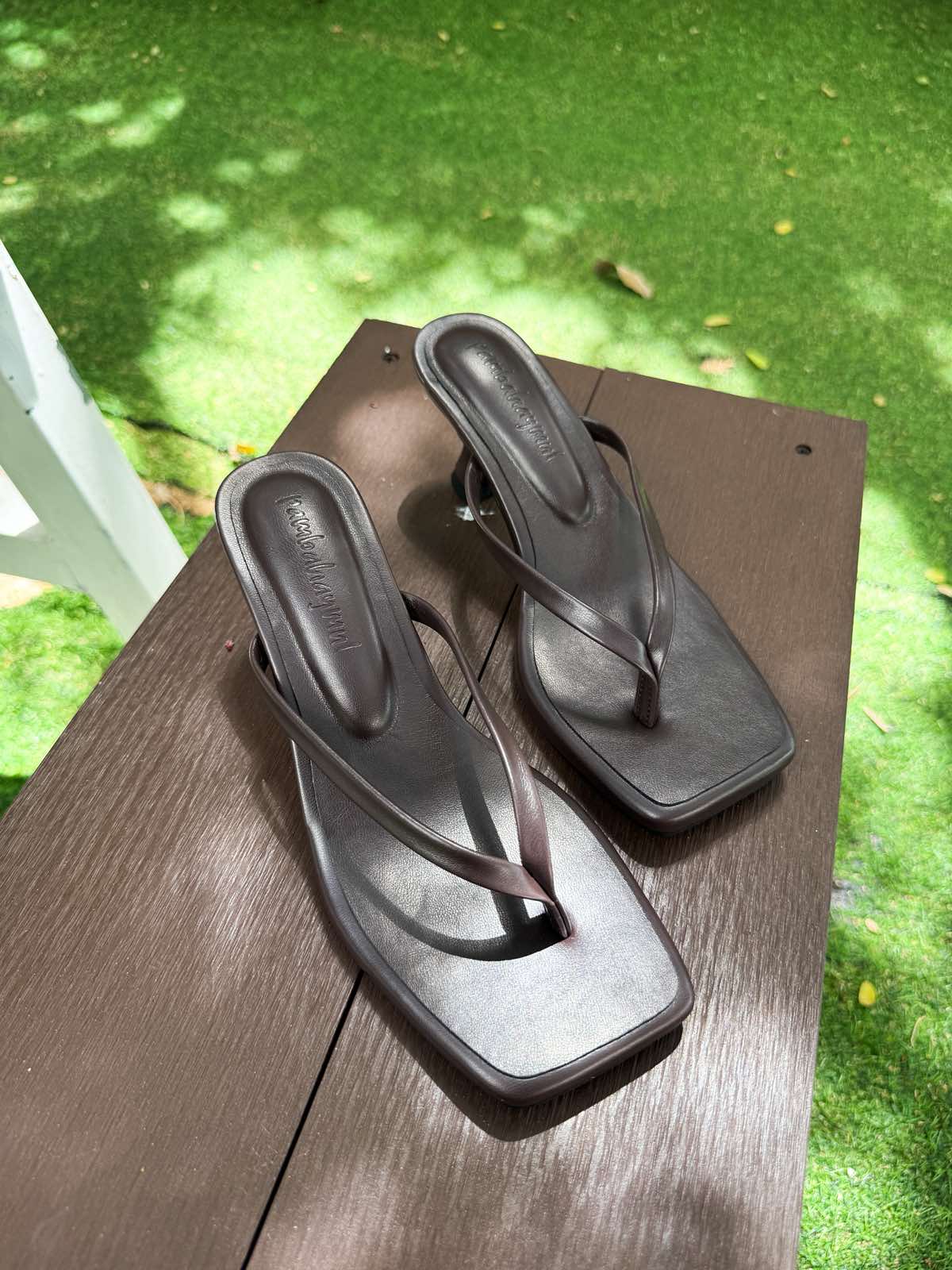 Pambahaymnl Heeled Leather Flip Flop