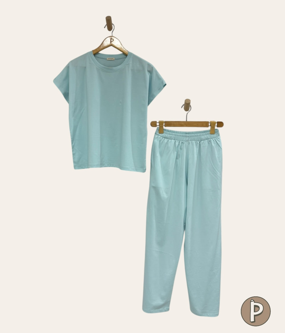 Pambahaymnl Cozy Lounge Set