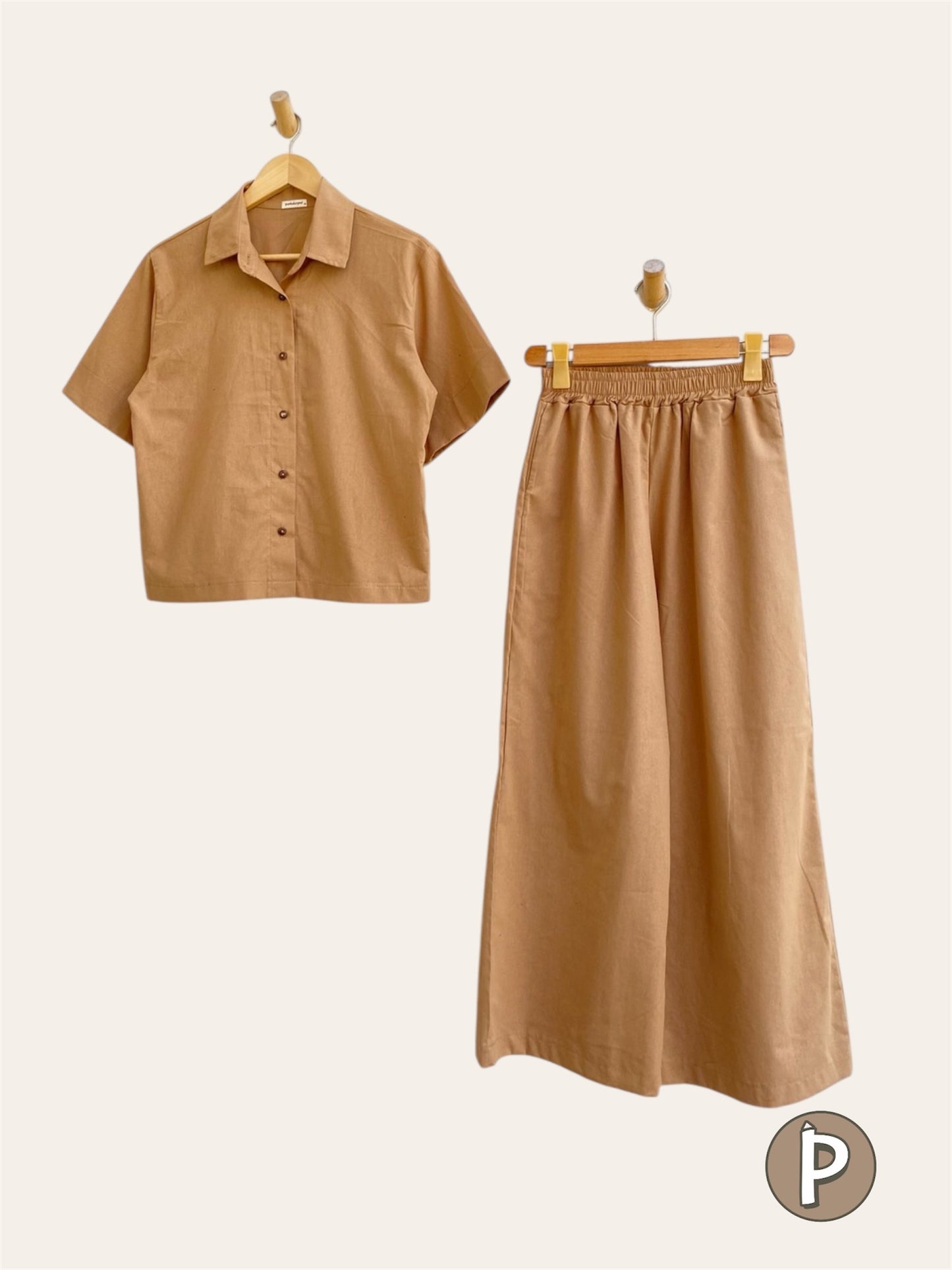 Pambahaymnl Buttoned Linen Pants Set