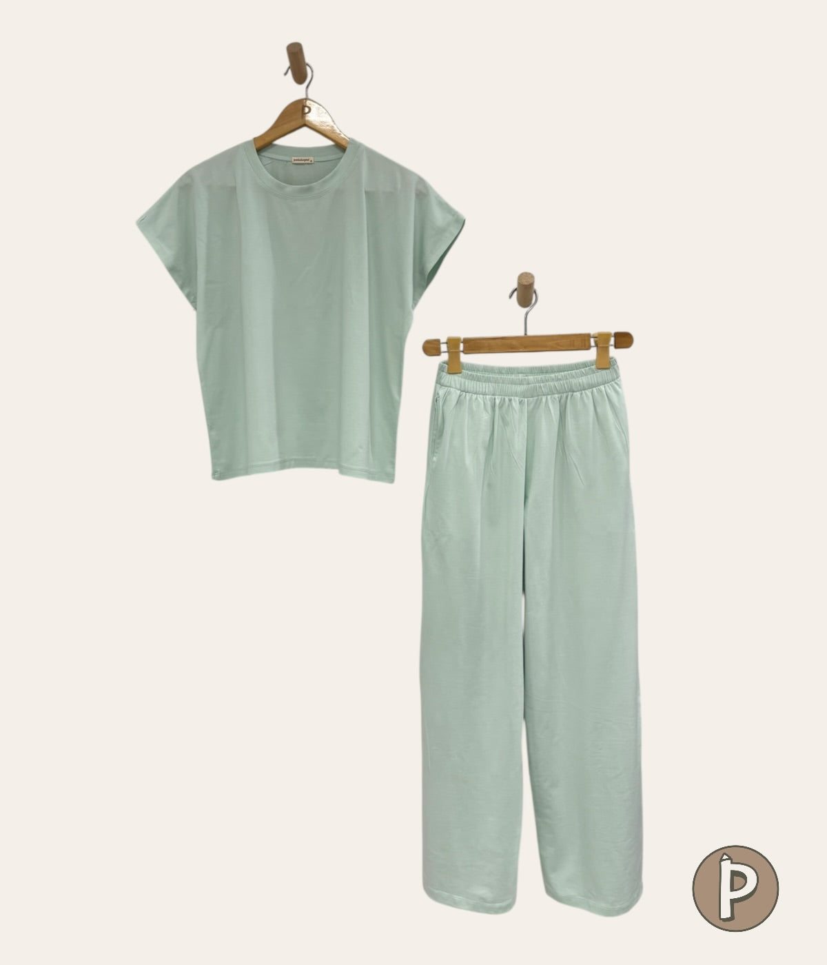 Pambahaymnl Cozy Lounge Set