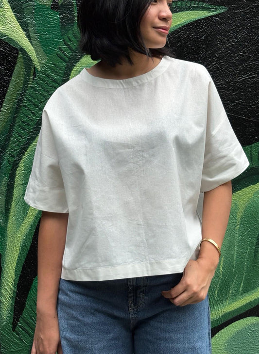 Pambahaymnl Batwing Linen Top
