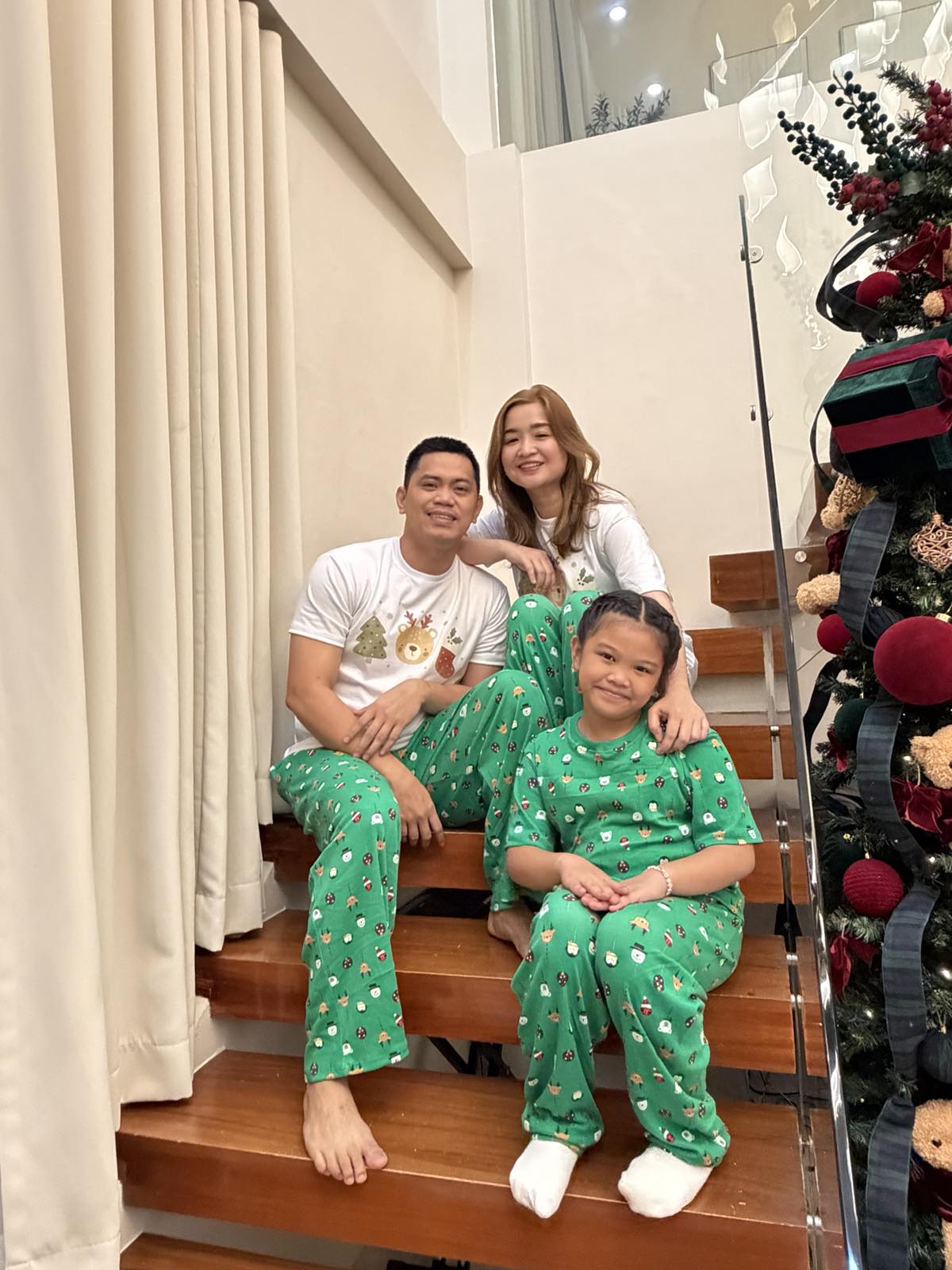 Pambahaymnl Christmas Pjs Lounge Set