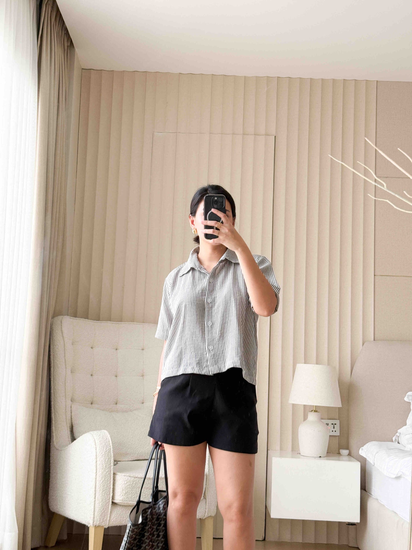 Pambahaymnl Stripes Buttoned Top