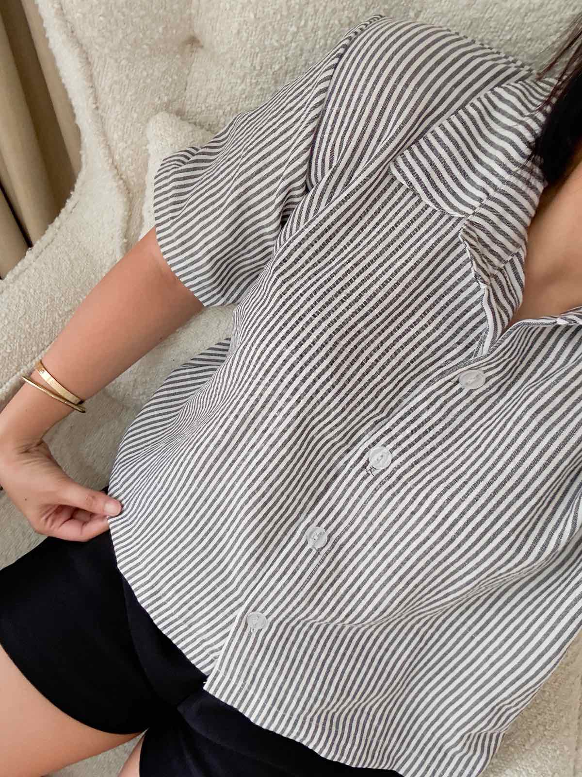 Pambahaymnl Stripes Buttoned Top