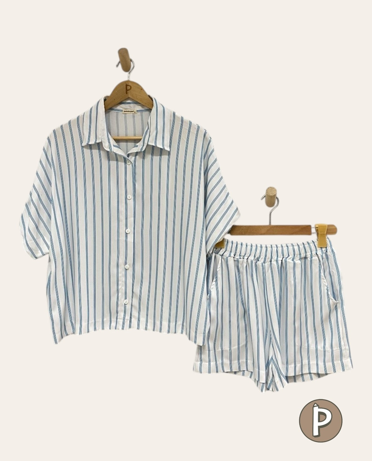 Pambahaymnl Batwing Buttoned Set