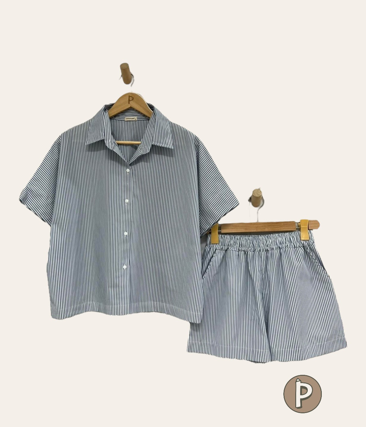 Pambahaymnl Batwing Buttoned Set