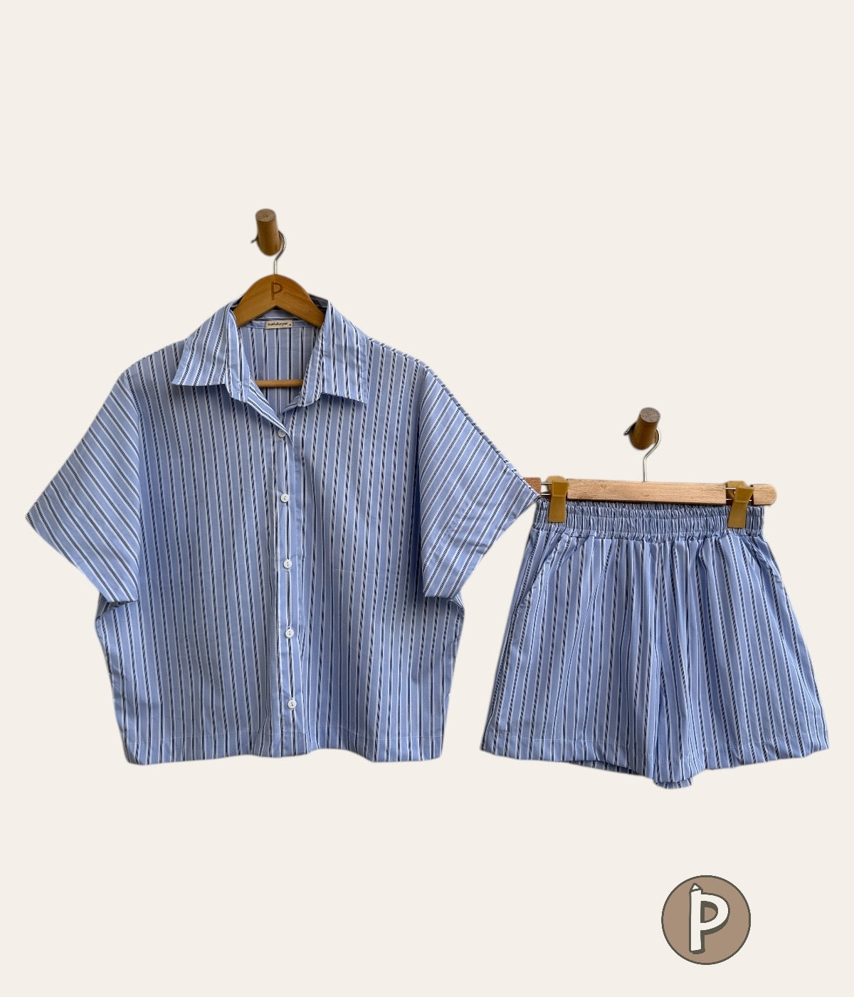 Pambahaymnl Batwing Buttoned Set