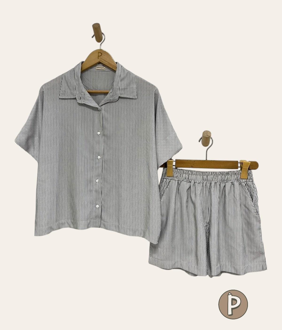 Pambahaymnl Batwing Buttoned Set