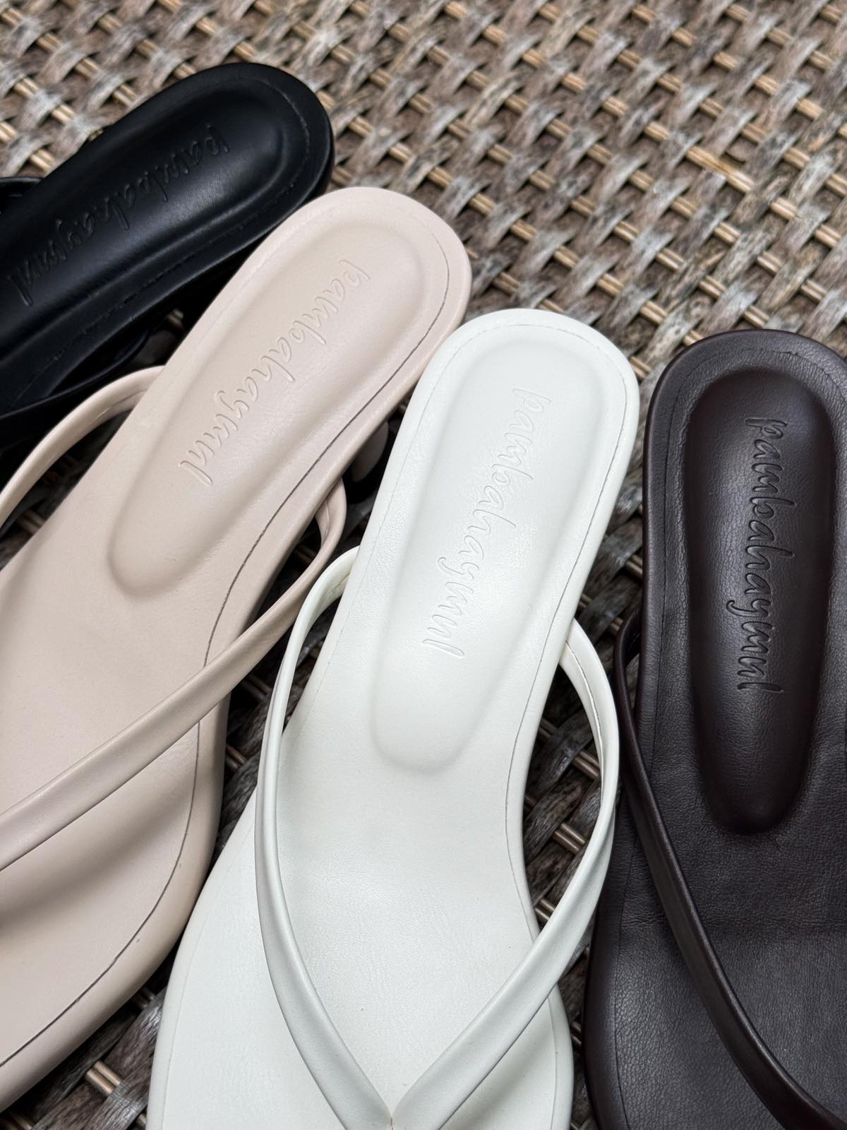 Pambahaymnl Heeled Leather Flip Flop