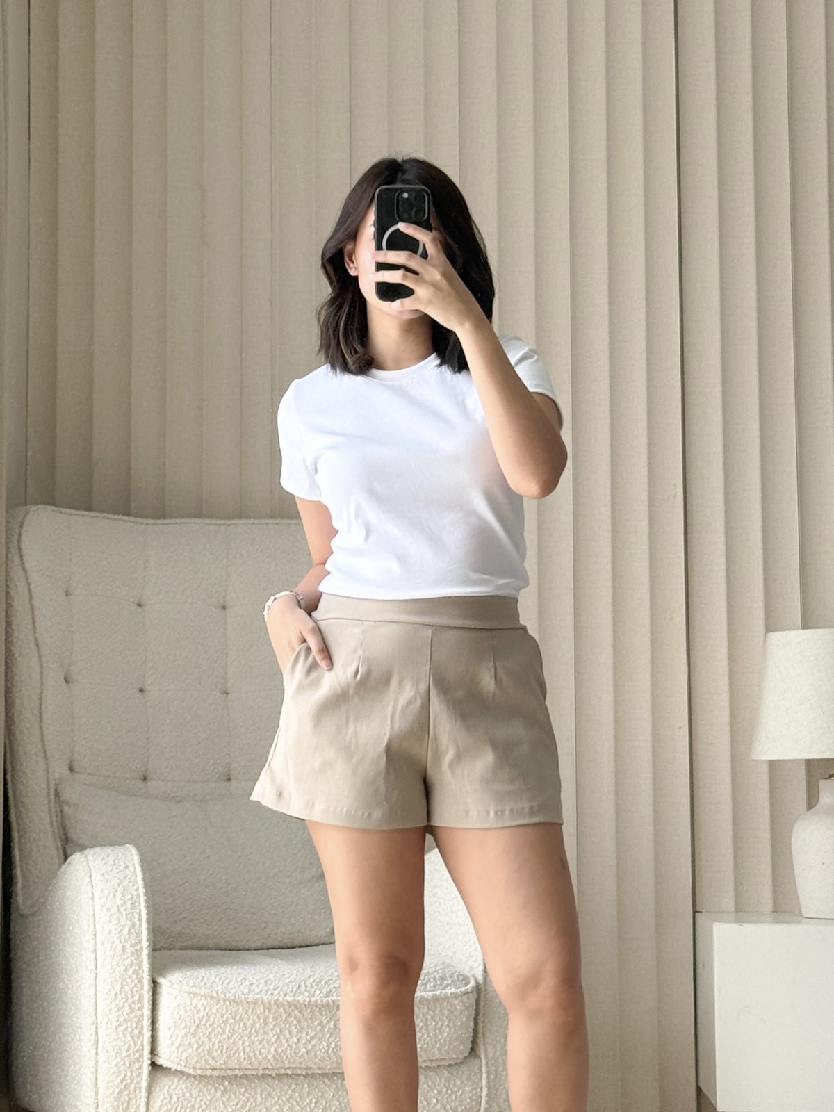 Pambahaymnl Tucked Woven Short