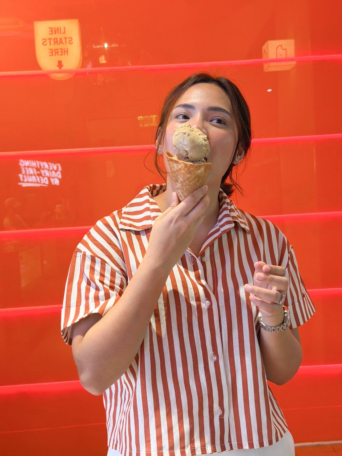Pambahaymnl Striped Cropped Button Shirt