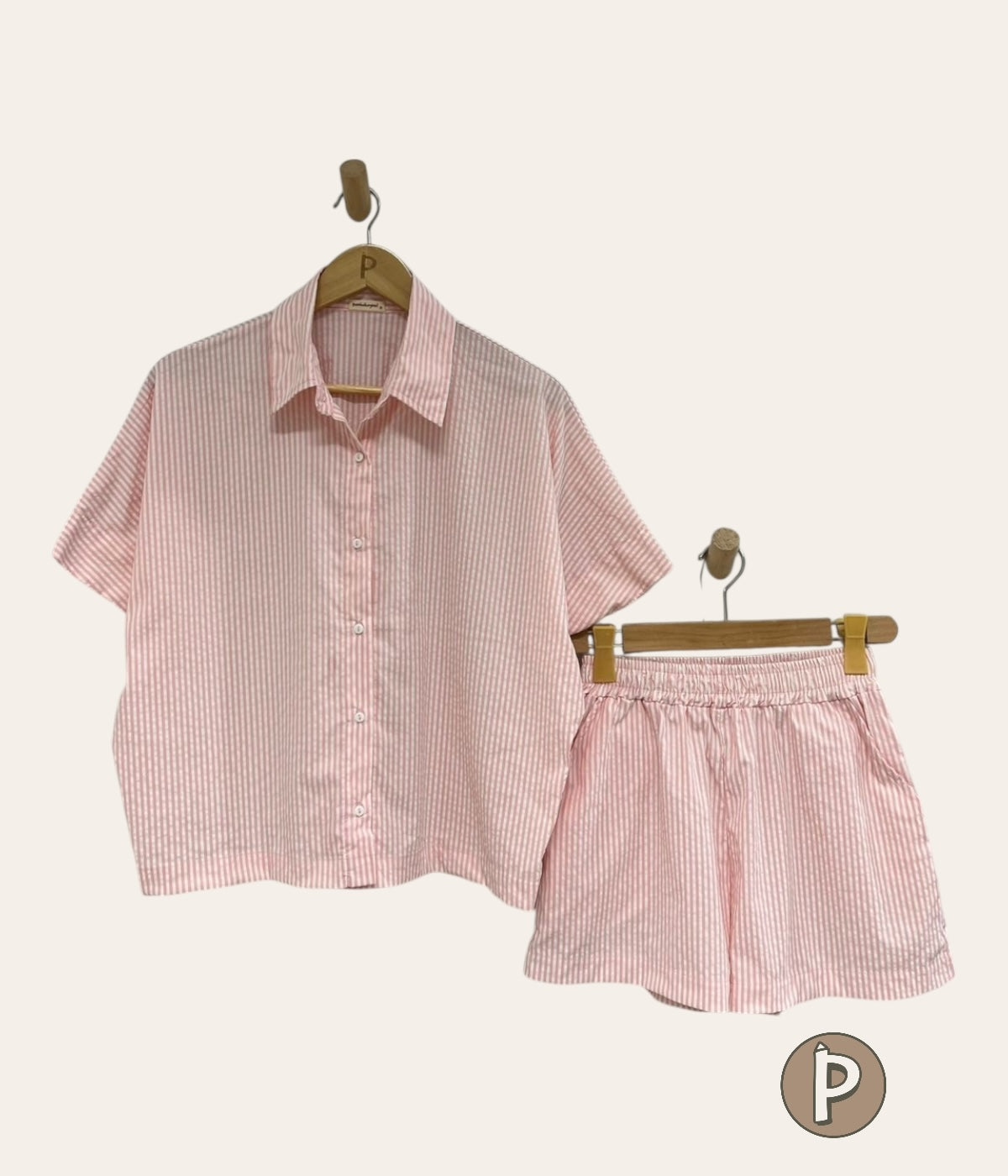 Pambahaymnl Batwing Buttoned Set