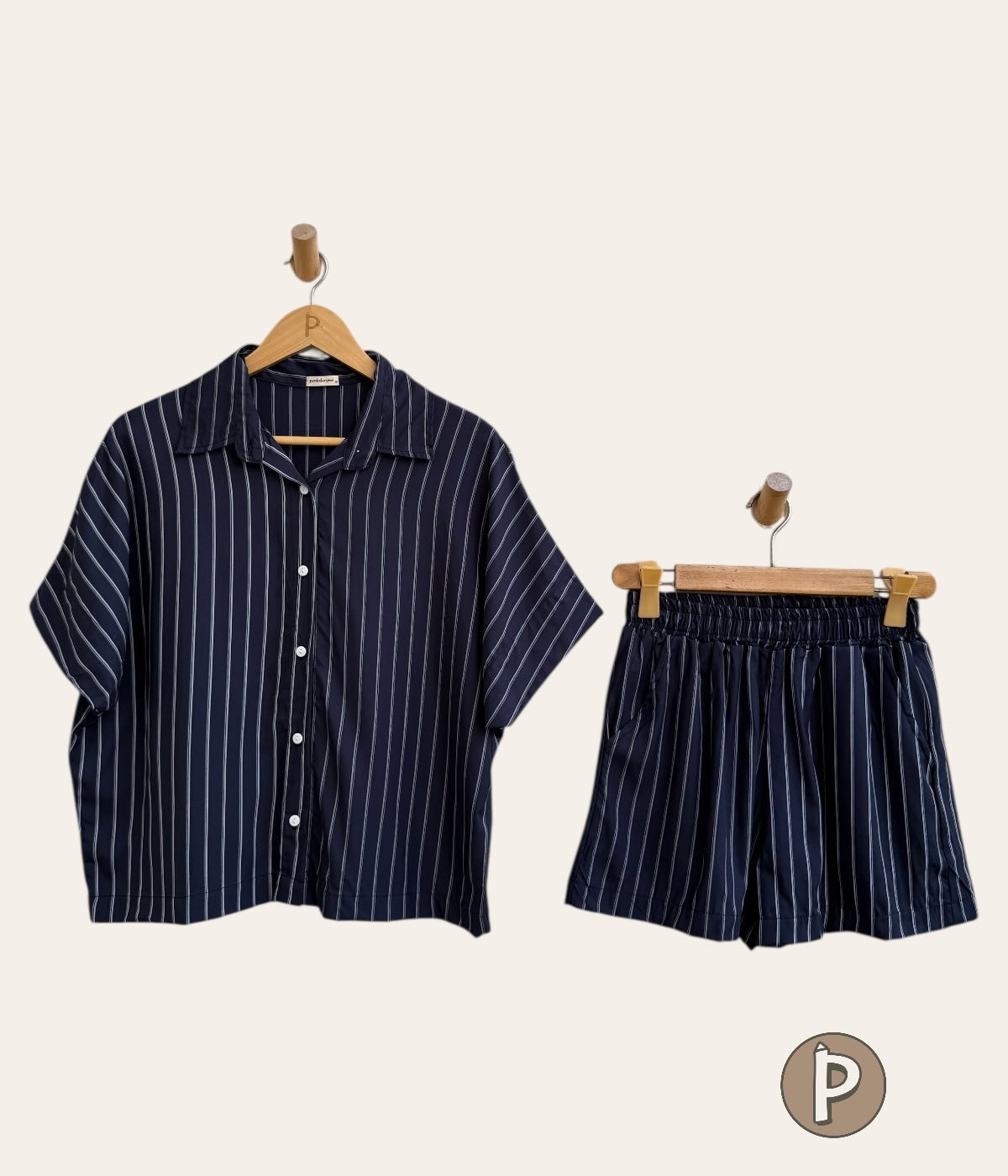 Pambahaymnl Batwing Buttoned Set