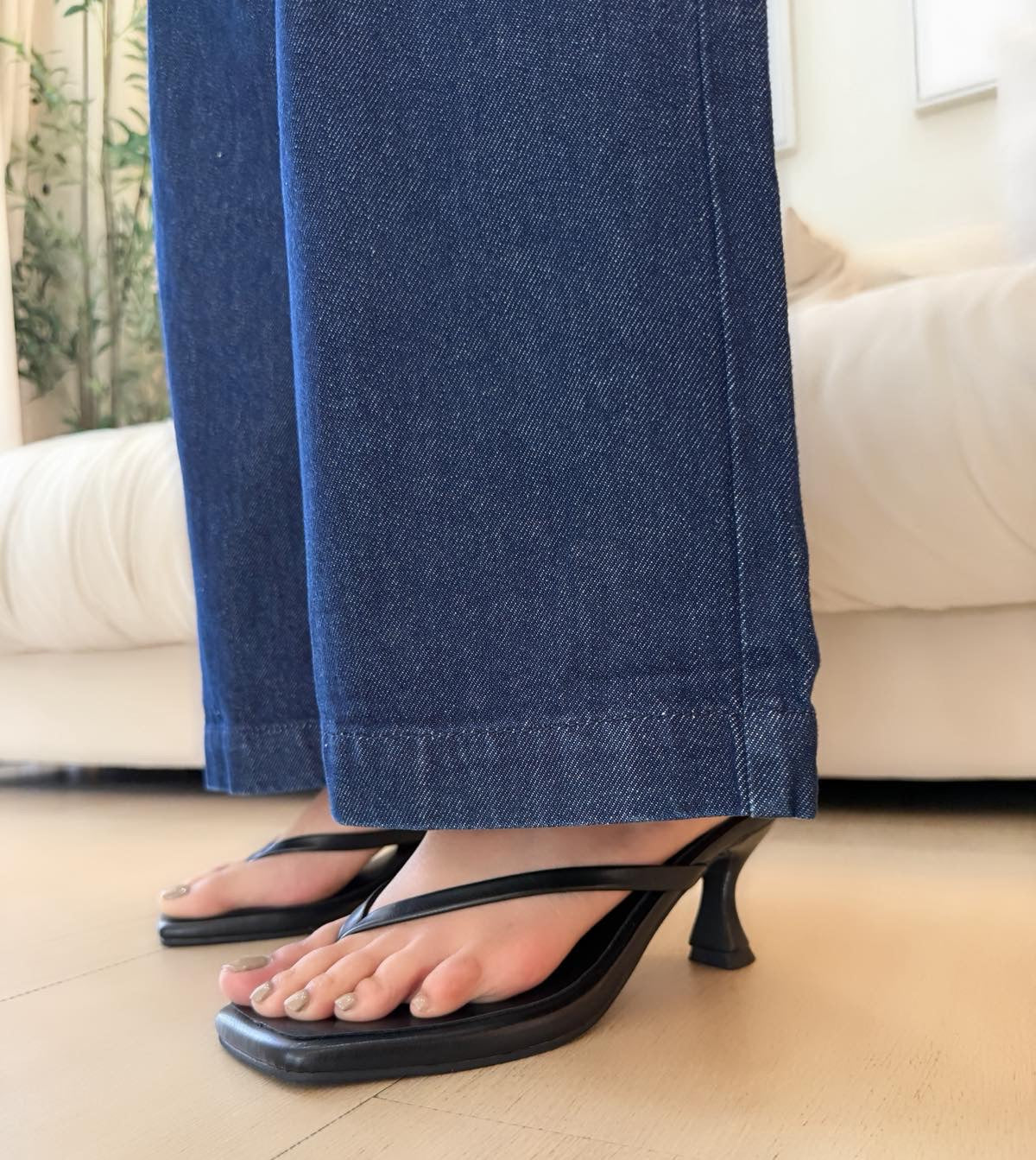 Pambahaymnl Heeled Leather Flip Flop