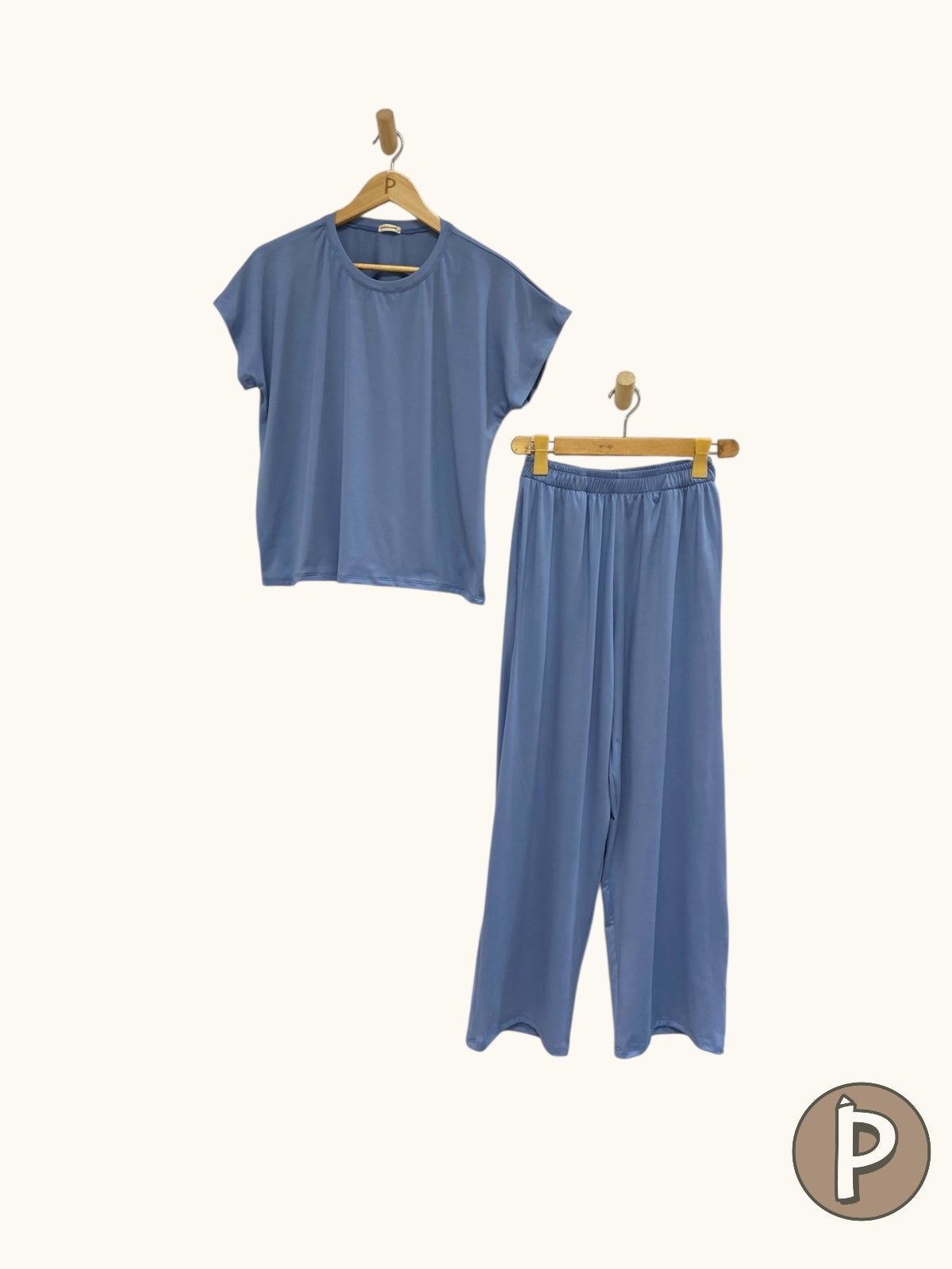 Pambahaymnl Cozy Lounge Set