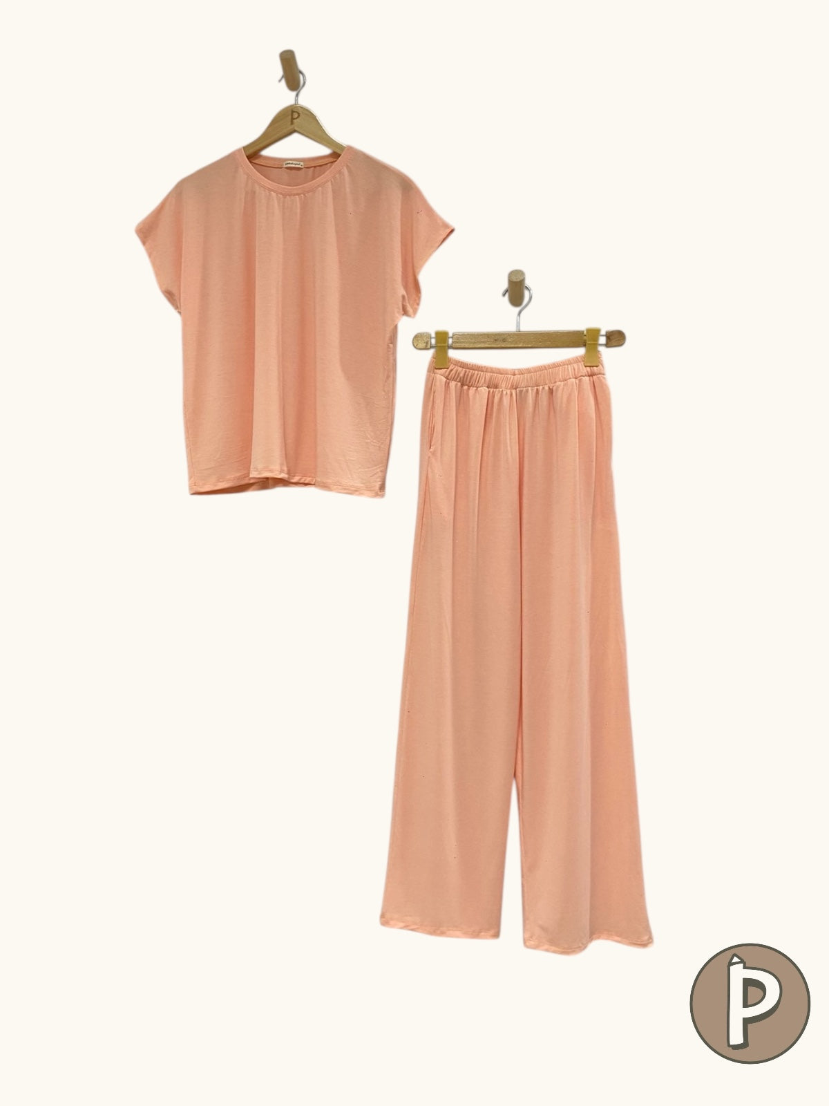 Pambahaymnl Cozy Lounge Set
