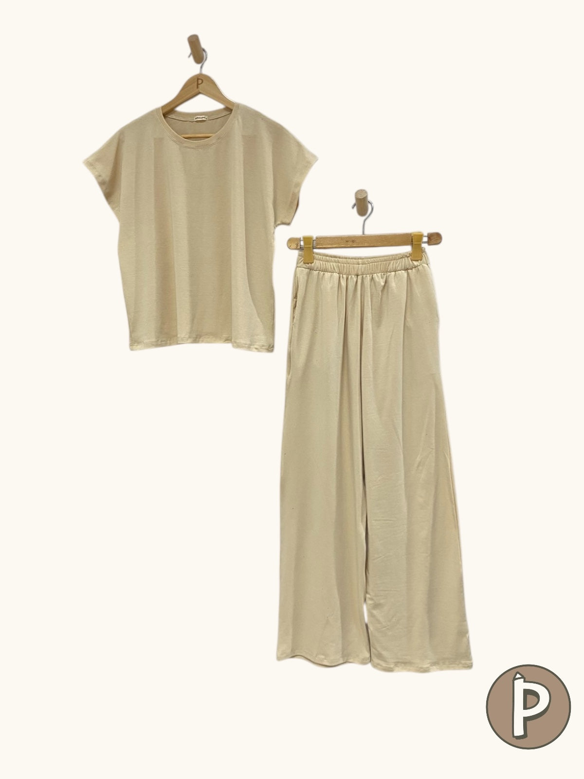 Pambahaymnl Cozy Lounge Set