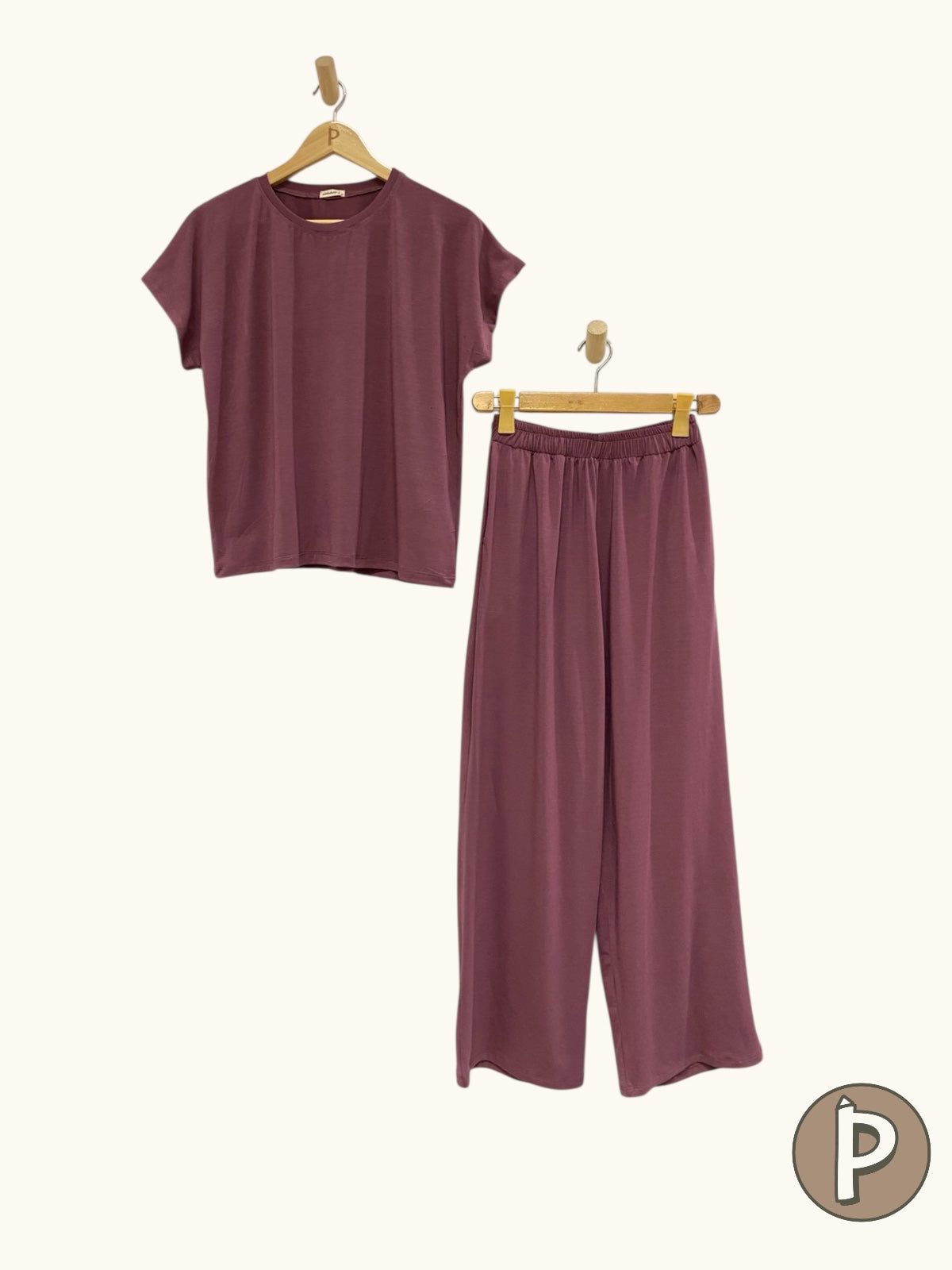 Pambahaymnl Cozy Lounge Set