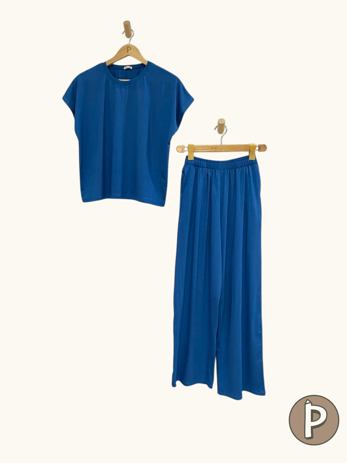 Pambahaymnl Cozy Lounge Set