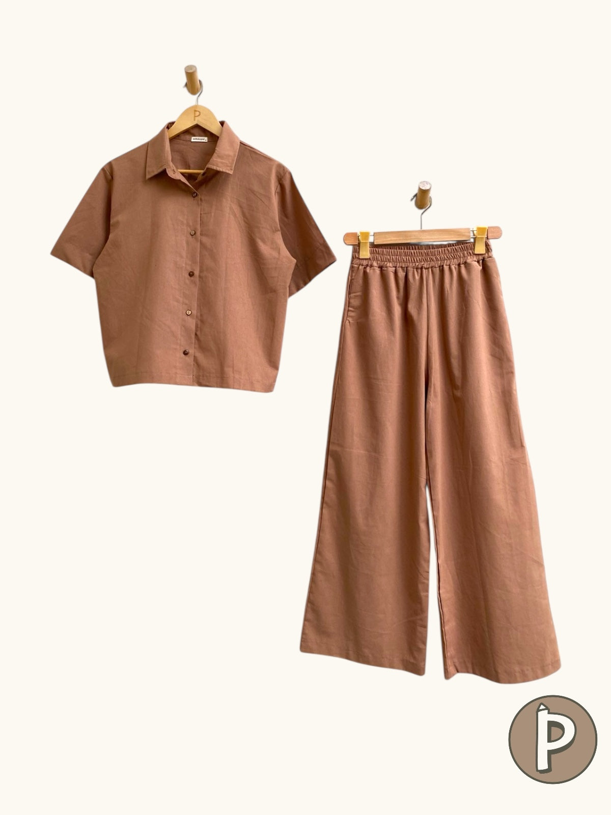 Pambahaymnl Buttoned Linen Pants Set