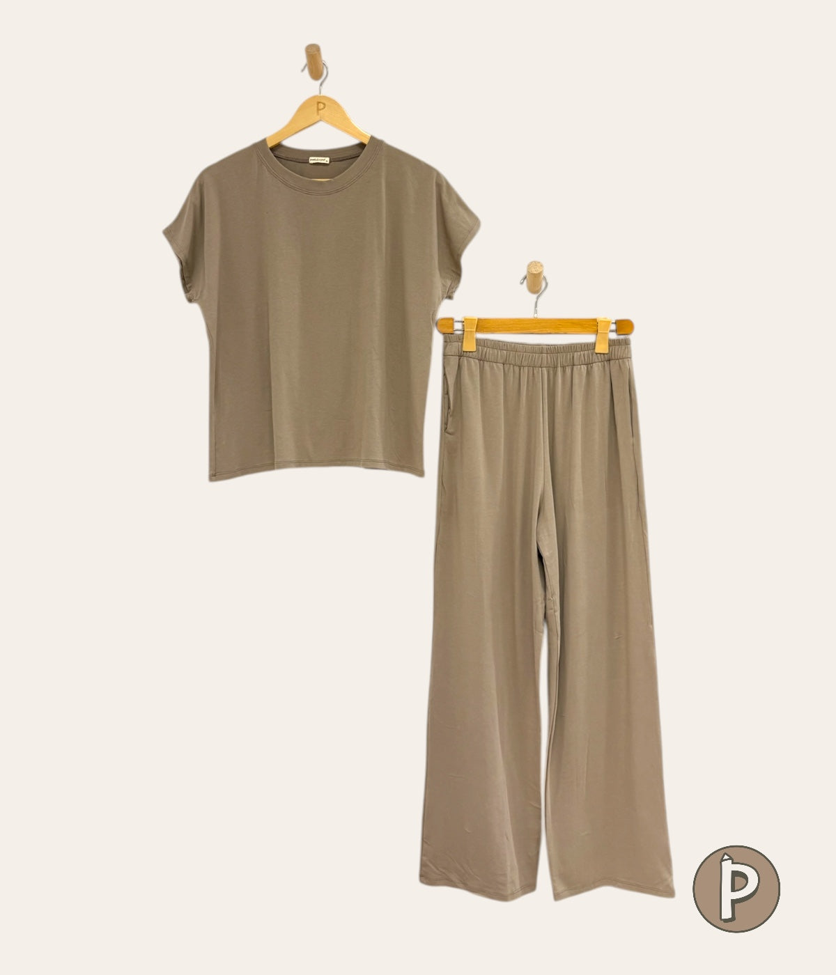 Pambahaymnl Cozy Lounge Set