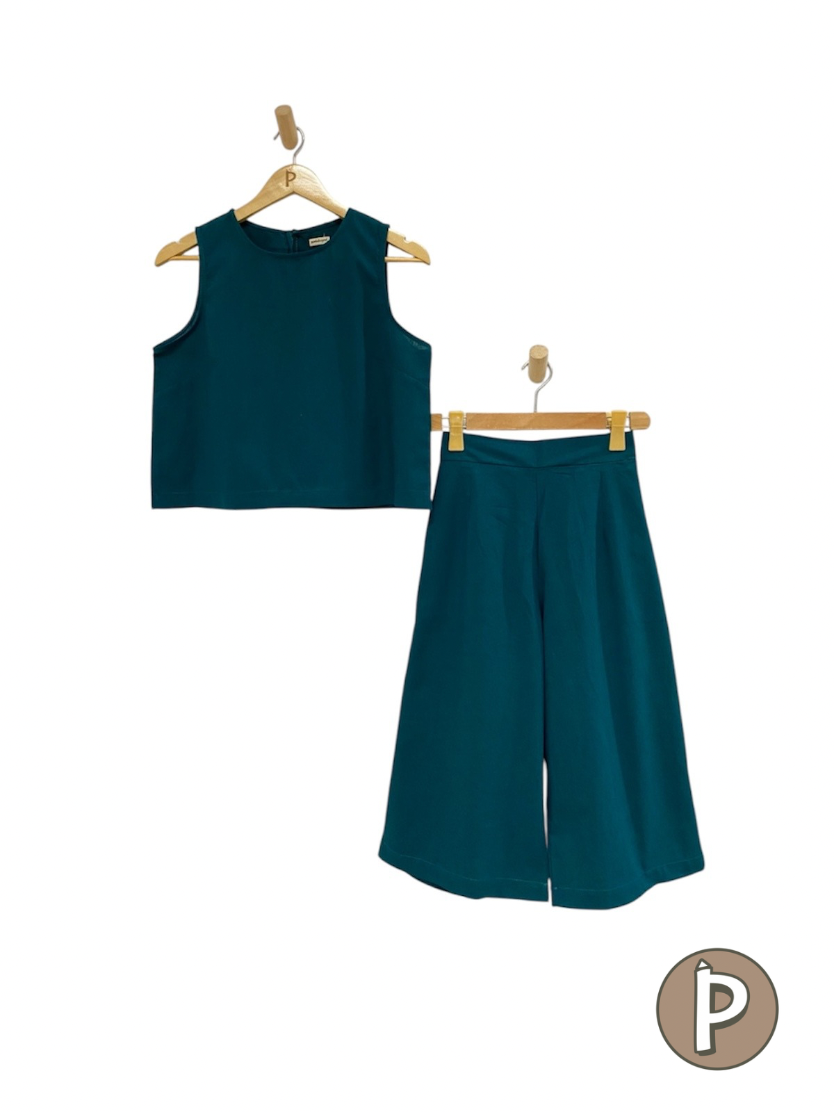 Pambahaymnl Sleeveless Culottes Linen Set