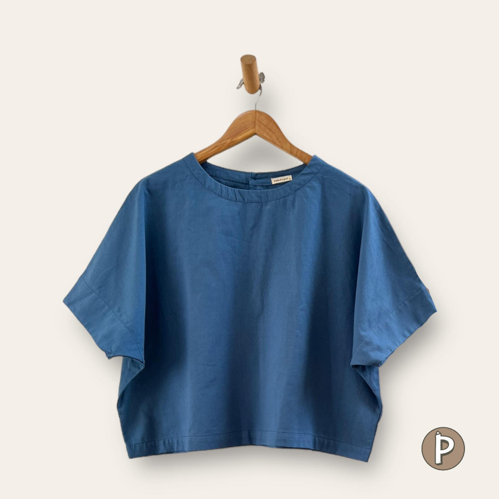 Pambahaymnl Batwing Linen Top