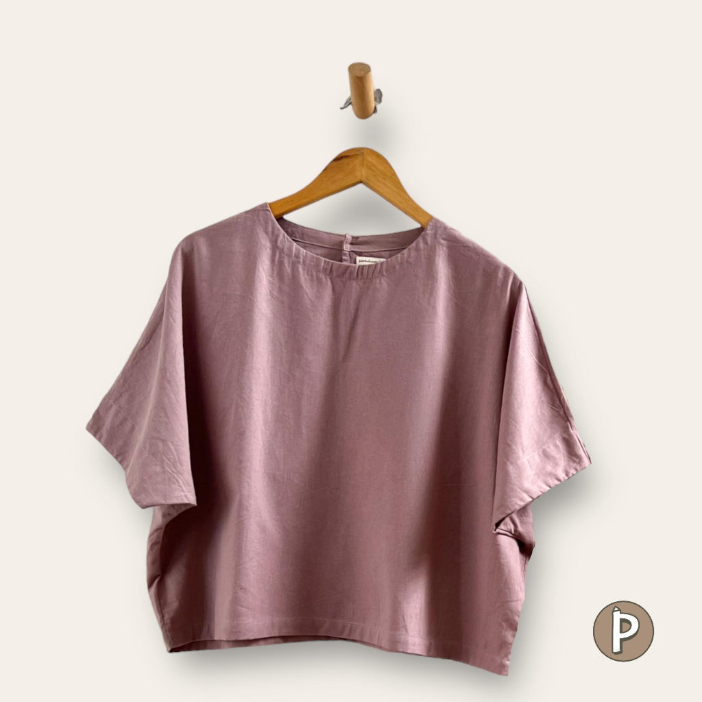 Pambahaymnl Batwing Linen Top