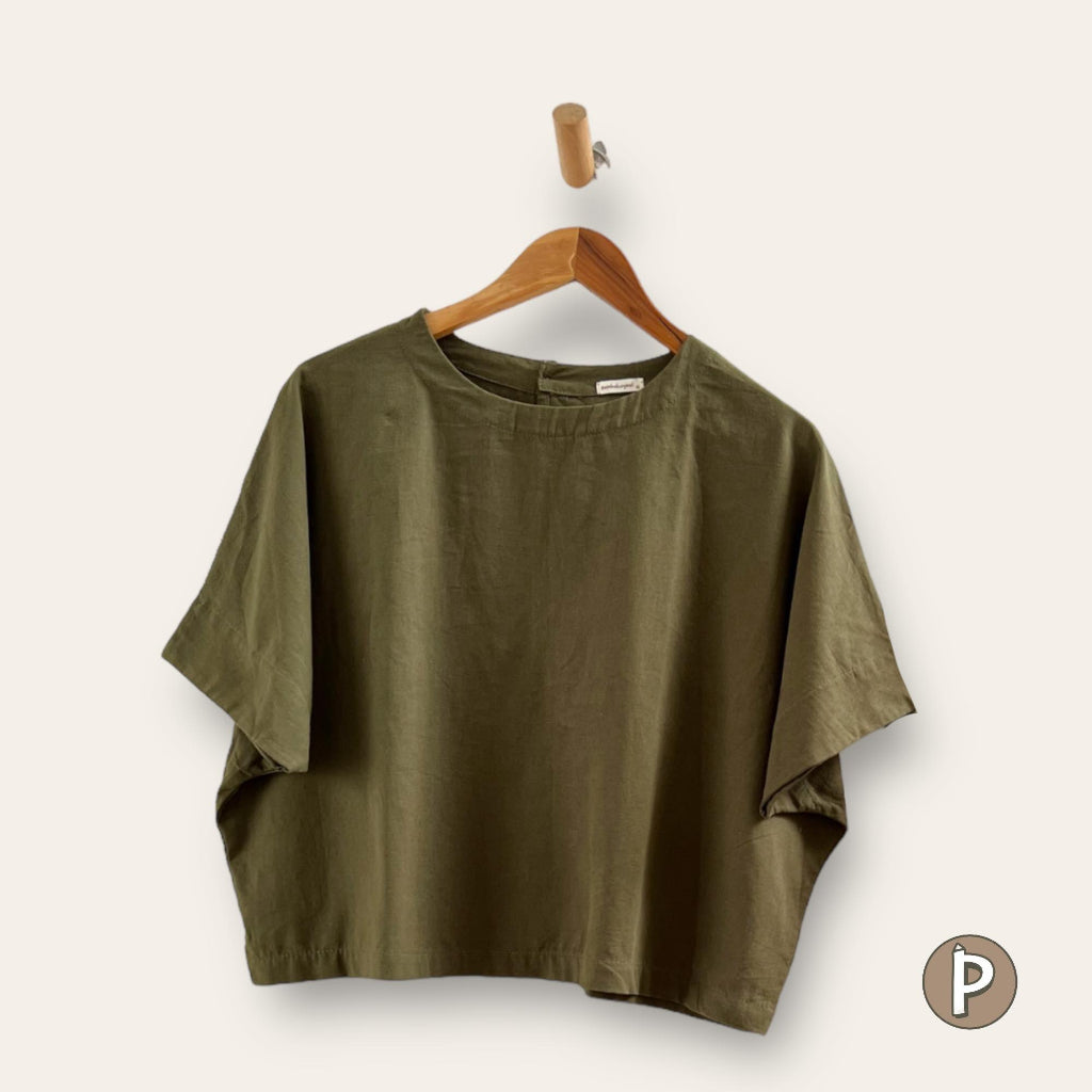 Pambahaymnl Batwing Linen Top