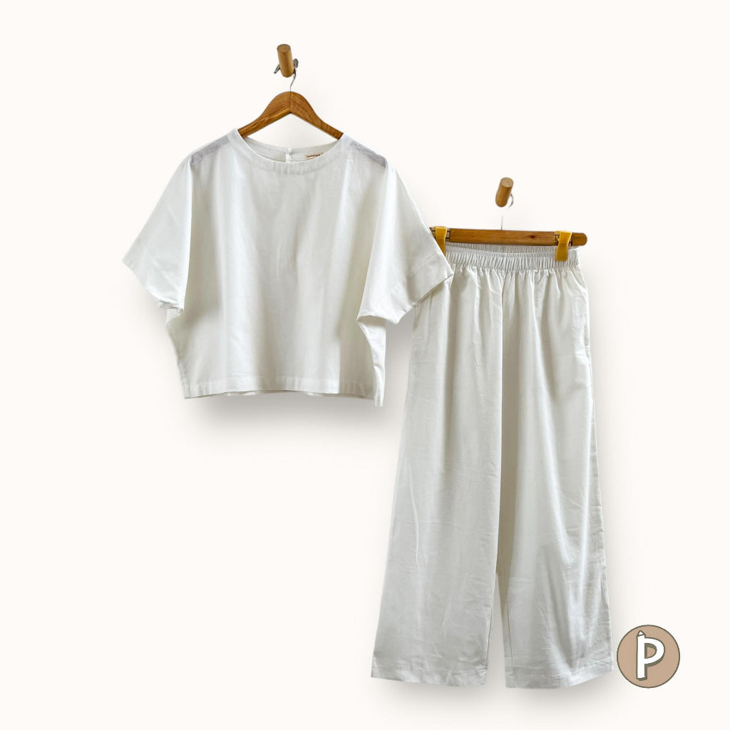 Pambahaymnl Batwing Linen Set