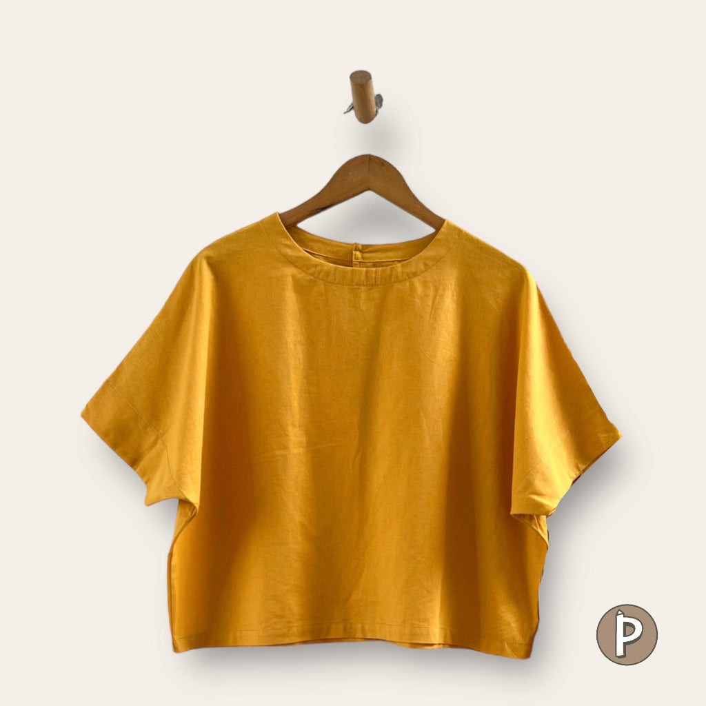 Pambahaymnl Batwing Linen Top
