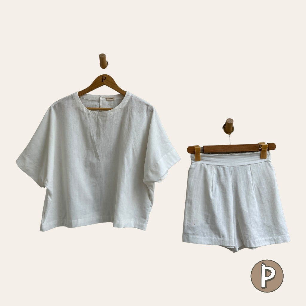 Pambahaymnl Batwing Shorts Set