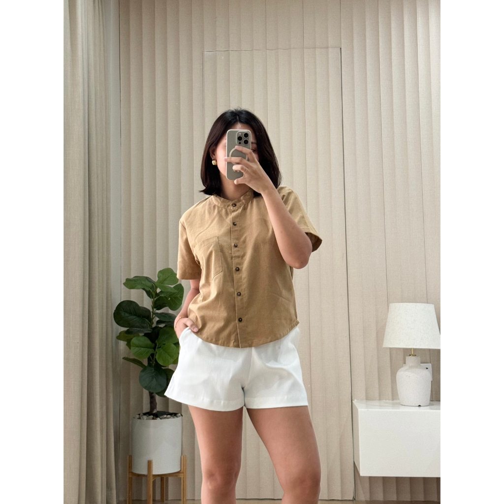 Pambahaymnl Chinese Collared Linen Top