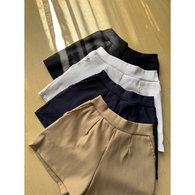 Pambahaymnl Tucked Woven Short