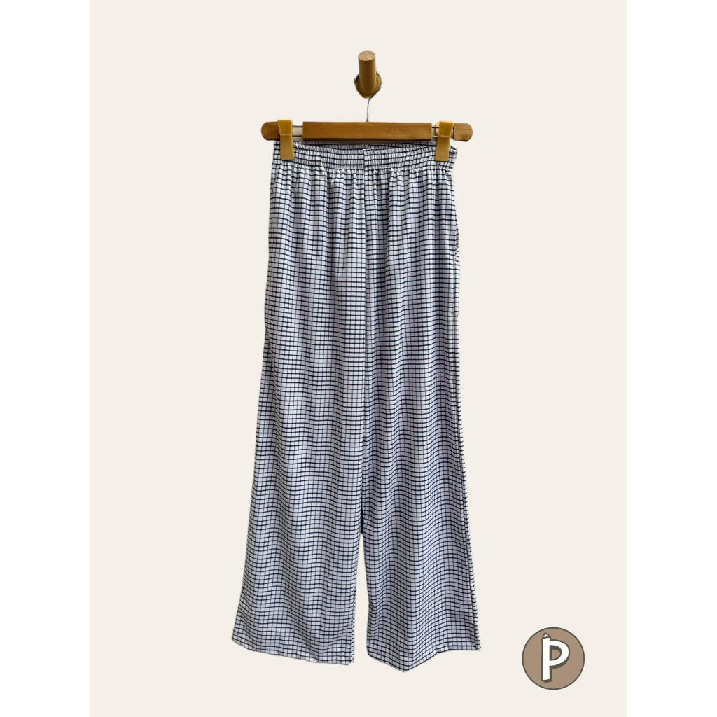 Pambahaymnl Gingham Pants