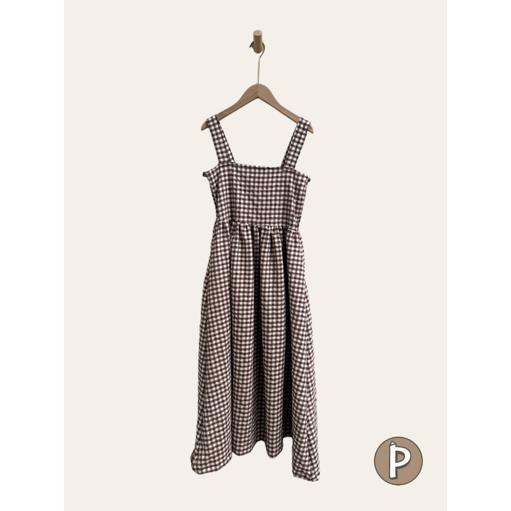 Pambahaymnl Gingham Smocked Dress