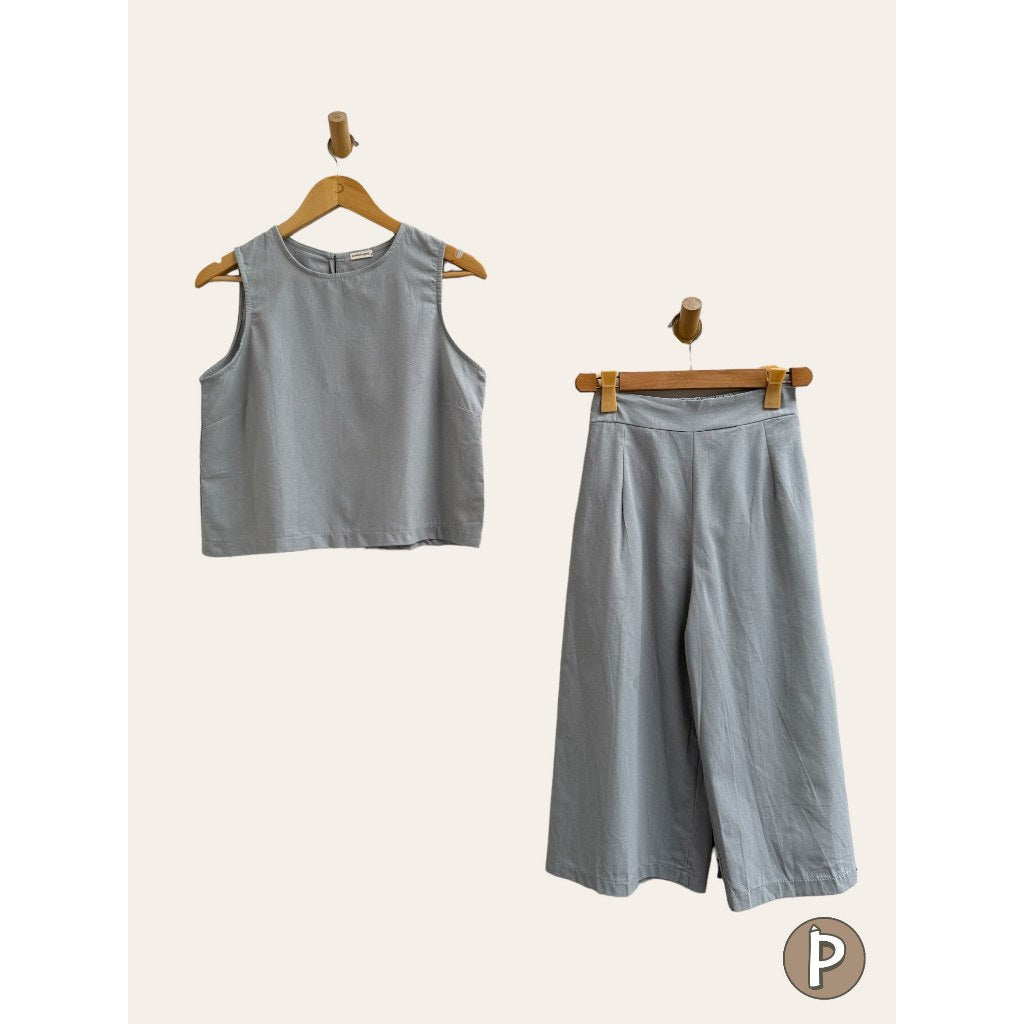 Pambahaymnl Sleeveless Culottes Linen Set